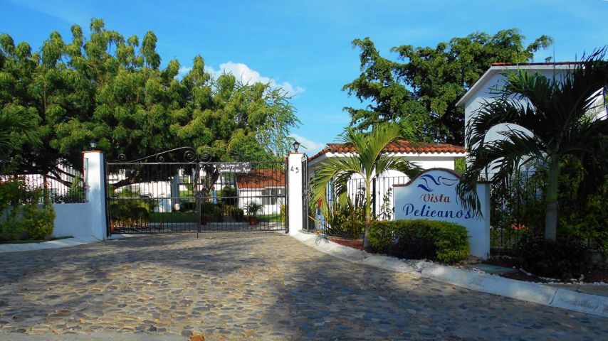 Vista Pelicanos Condominiums, La Cruz de Huanacaxtle