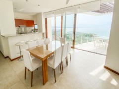 Beautiful penthouse in Alamar with spectacular ocean views